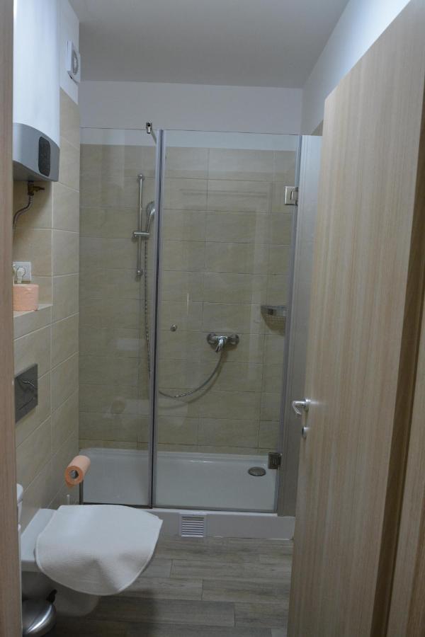 Apartament De Silva *
